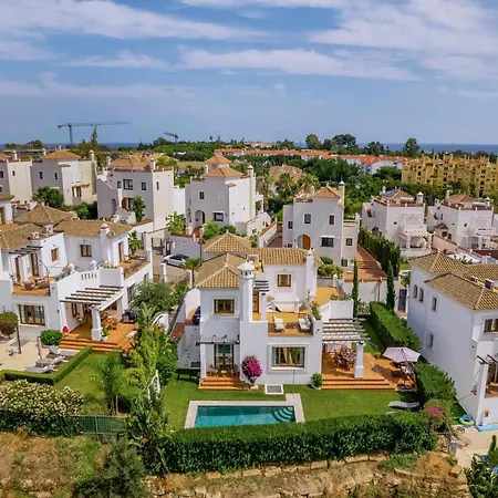 Con Piscina Climatizada Y Vistas Al Golf *