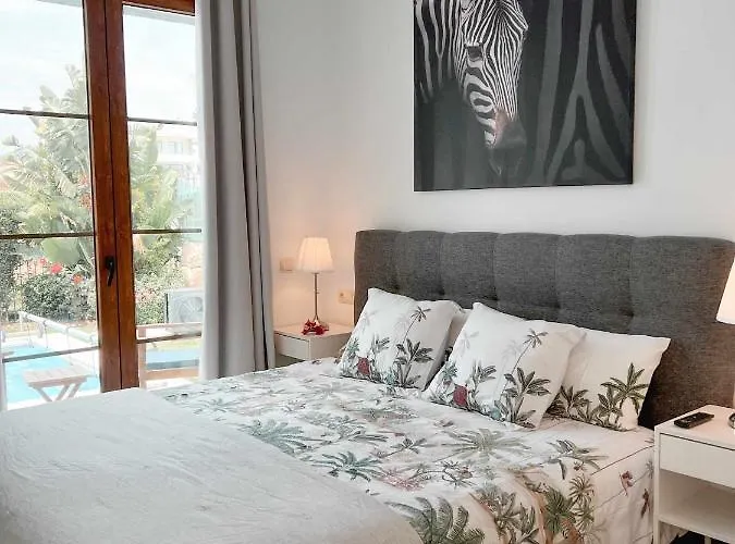 Villa Con Piscina Climatizada Y Vistas Al Golf * Estepona