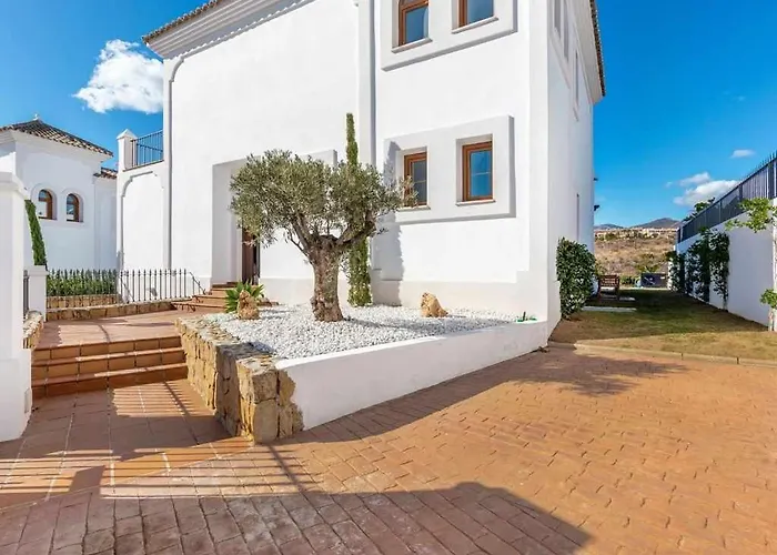 Villa Villa Con Piscina Climatizada Y Vistas Al Golf