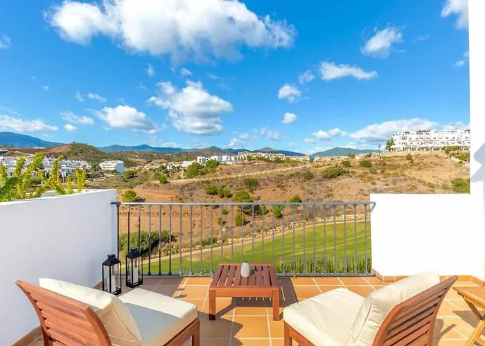 Villa Villa Con Piscina Climatizada Y Vistas Al Golf Estepona