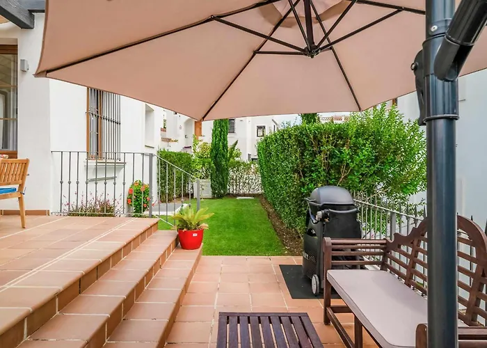 Villa Con Piscina Climatizada Y Vistas Al Golf Villa *