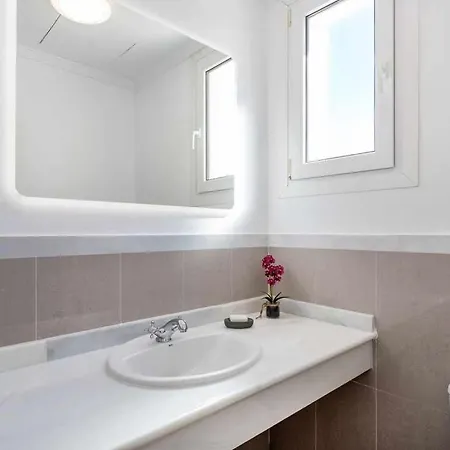 Con Piscina Climatizada Y Vistas Al Golf Вилла *