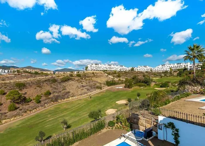 Villa Con Piscina Climatizada Y Vistas Al Golf *