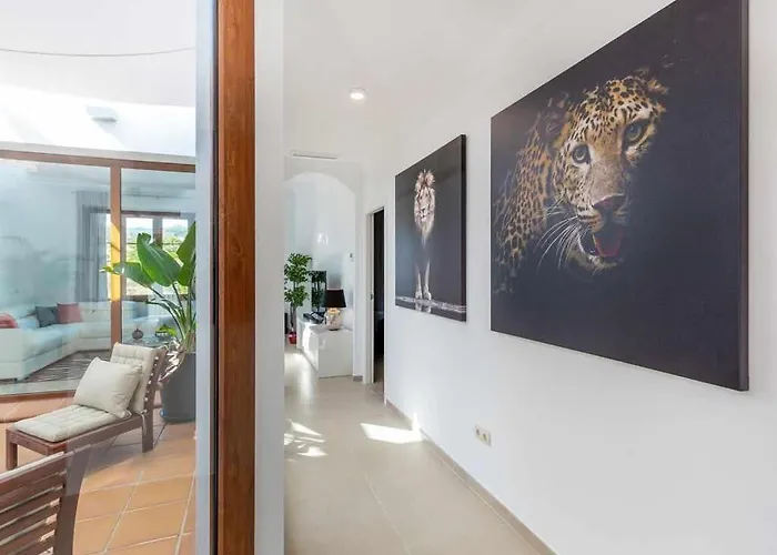 Con Piscina Climatizada Y Vistas Al Golf * Estepona