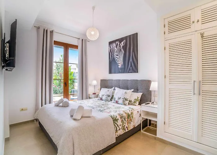 Villa Con Piscina Climatizada Y Vistas Al Golf *